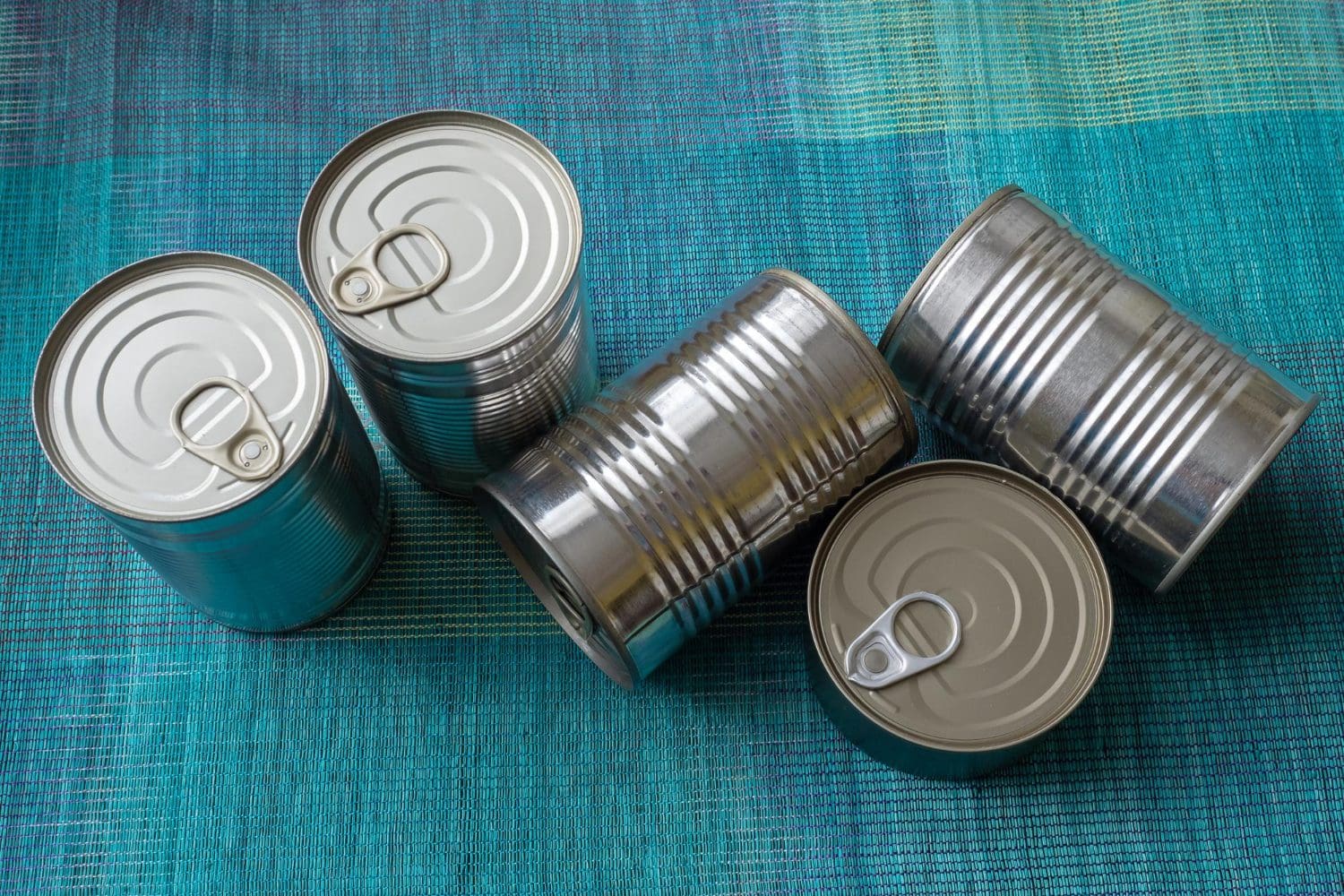 tin-cans-with-food-conserved-food-closeup-group-aluminium-cans Aluminum & Tin for Recycling